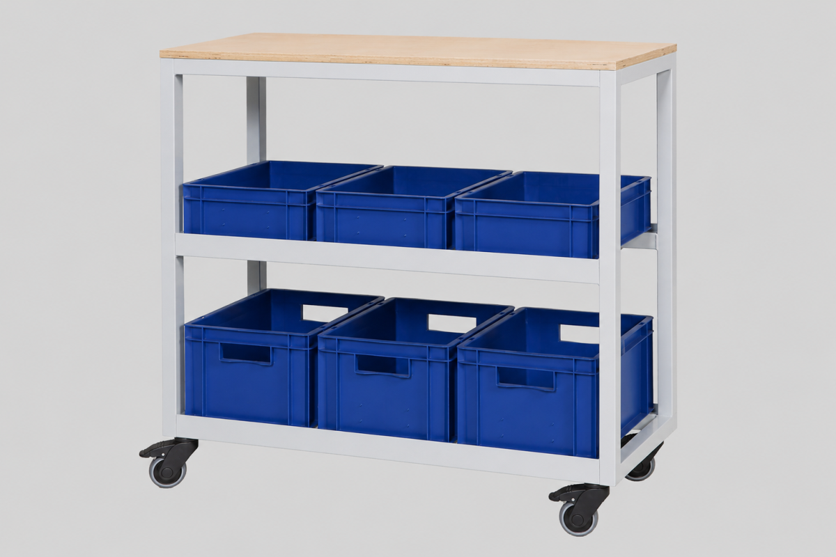 Fahrbarer Zubehörtisch WP 02 mit Holzarbeitsplatte und blauen Kisten